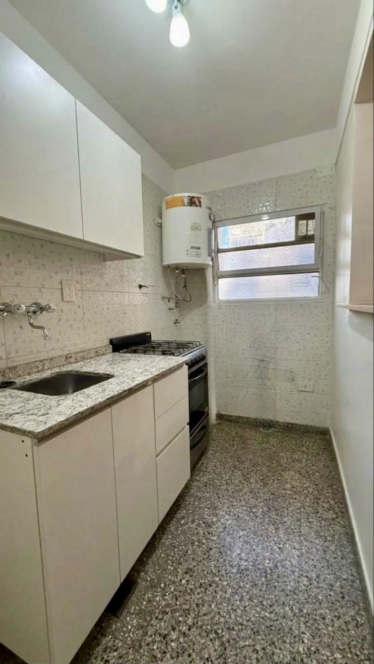 Almagro/ Humahuaca y Av Medrano/ 2 ambientes sin muebles - Imagen 4