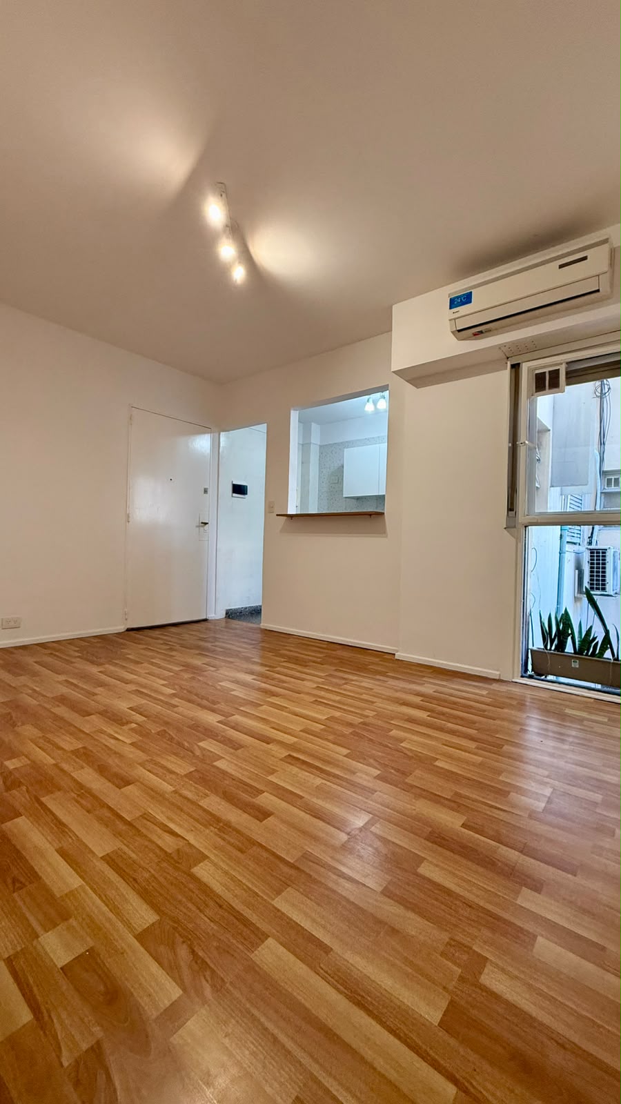 Almagro/ Humahuaca y Av Medrano/ 2 ambientes sin muebles